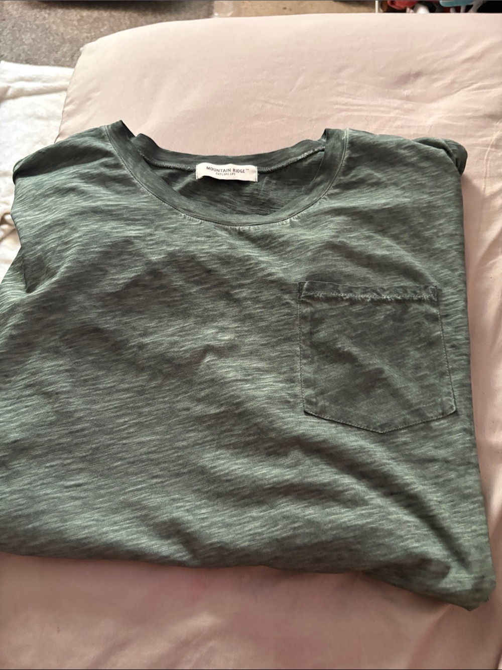 Womans Heathered Green Pocket Tee